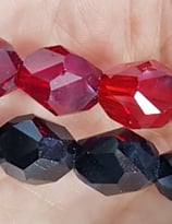 Cristallo Bohemia Irregolare 11x8mm Siam (Rosso scuro)