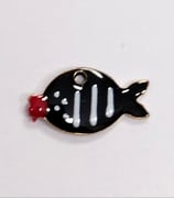 Ciondolo Metallo Smaltato Pesce 6x12mm  NERO