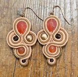 Orecchini Curves Pendenti Colore  Marrone / Salmone