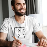 ONEBEAR | T-Shirt - Fragezeichen