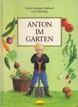 Anton im Garten