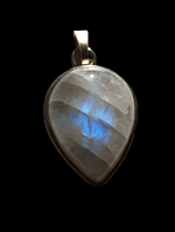 Weisser Labradorit (Regenbogenmondstein) Anhänger