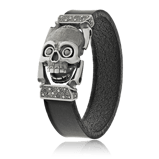 Schwarzes Lederarmband mit einer Schliesse in Silber und schwarzen Brillanten aus der Herrenschmuck Kollektion Gremlin der Goldschmiede OBSESSION Zürich und Wetzikon.