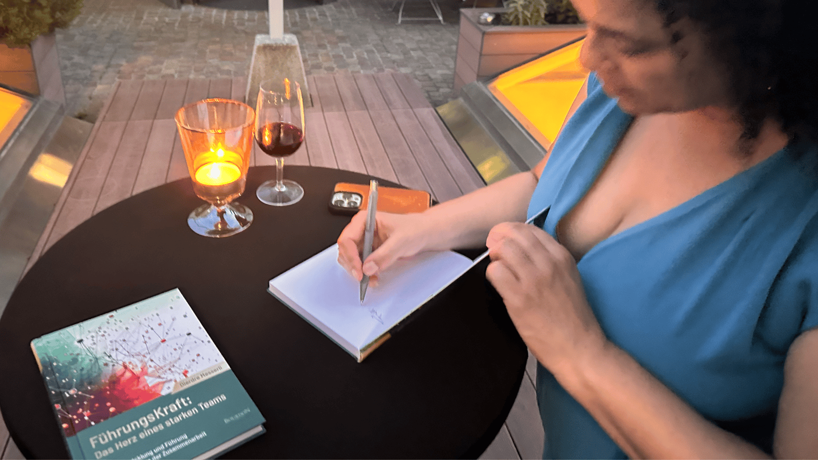 is-fullwidth has-padding pull-top