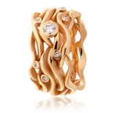 Schmuckring in Rotgold mit Brillanten aus der Wave Kollektion der Goldschmiede OBSESSION Zürich und Wetzikon