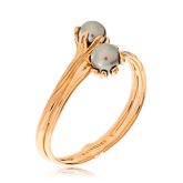 Anfertigung auf Kundenwunsch. Armreif in Rotgold mit zwei Tahiti-Perlen. Goldschmiede OBSESSION Zürich und Wetzikon