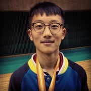 Ye Hao Qin (CHN) Men's World #2. World Champion in Battle, Junior Champion in Classic.