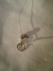 Anleitung zum Anbringen eines Verschlusses an einen Nylonfaden