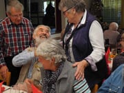 Margrit Widmer (r.) besorgte wiederum...