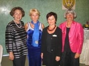 Ausstellung von Olga Karlowa, Pastpräsidentin vom SI-Club Chernivtsi, in Wels