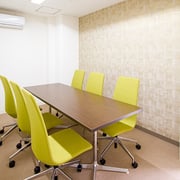 来客時にも活用いただける会議室