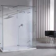 Win A44: 4 Hojas fijas. Cogida con morsetas a la pared y vidrio-vidrio