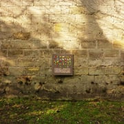 " Tlapalería " sur mur en pierre avec quelques éclaircies.