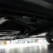 ボディ下には空力パーツが