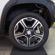 リアホイール。非常に凝ったデザインです。