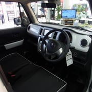 インテリアも明るい白色で、パッと明るい気分になります。