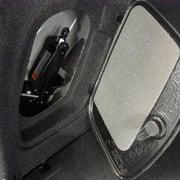 トランク左側にあるジャッキ