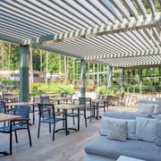 horeca terras, zonwering horeca, windscherm horeca, overkapping horeca, solis, zonwering amsterdam, zonwering haarlemmermeer