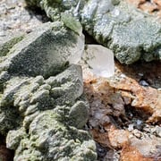 Bergkristallgruppe mit Chlorit – Val Russein – Alfons Popp