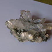 Gleiche Bergkristallgruppe gereinigt