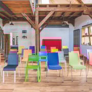 Die Alte Lagerhalle bestuhlt – mit Blick  zum Schalterraum.