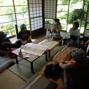 まずはカフェの和室でトレイルランの講習