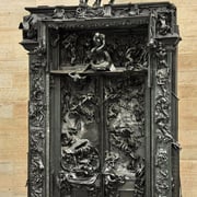 Rodin, fan de Dante et de sa divine comédie, choisit le thème de l'enfer pour la porte monumentale qui accueillera les visiteurs dans un nouveau musée. Il va travailler une décennie sur ce projet (1880-90) mais le projet sera finalement abandonné.