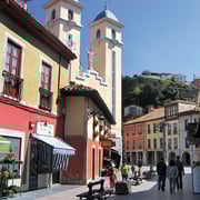 Oviedo. El Sabil. Senda del Oso.