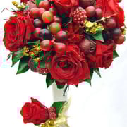 ￥15000（ブートニア込）  13×12x12　プリザーブドフラワーブーケ