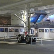 Le train d'atterrissage du concorde en premier plan