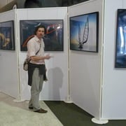 Monsieur Pantin Rouge veut acheter l'avion, pour le moment il aura une image