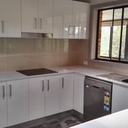 Cheltenham Kitchen Renovation After Photo With Slide Out Rangehood