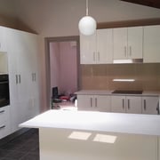 Cheltenham Kitchen Renovations After Photo With White Stone Breakfast Bar