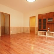 床板は水目桜を使いました。