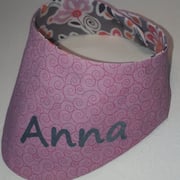 WHT Blumen rosa-grau-apricot mit Baumwollstoff in rosa und geplottetem Namen