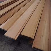 Planches de Red Cedar usinées