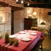 La pièce à vivre du gîte La Tuile à Loups