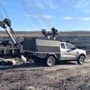 Ford Ranger Extra Cab Festaufbau mit seitlichen Toolboxen für Geländeeinsatz und flexiblen Transport