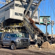 Ford Ranger Extra Cab Festaufbau mit seitlichen Toolboxen für Geländeeinsatz und flexiblen Transport