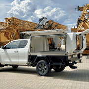 Toyota Hilux Festaufbau mit LT-Verlängerung - Pickup Aufbau für Gewerbetreibende 