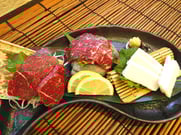 盛り合わせ：馬刺し