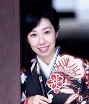 デザイン書道作家の鈴木 愛さん