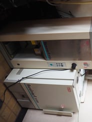 熱可塑性樹脂填入器