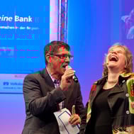 Top-Speakerin, Bestseller-Autorin und Expertin zu den Themen Sexualität, Gesunde Beziehungen, Selbstbestimmung vs. Familie, Kommunikation & Persönlichkeitsentwicklung, Work Life Lust Balance