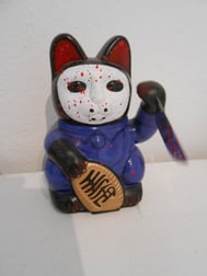 Manineko als Killer-Cat - Kunstobjekt von Daniel Cojocaru in der Galerie rfzk Nürnberg