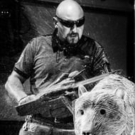 Holzskulpturen - Made by Flugo