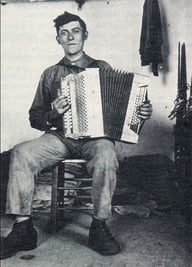 Mon grand-père Osmin Nauges en 1933 