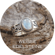 Handgefertige Damen Ringe mit weißen Edelstein wie Mondstein in Silber