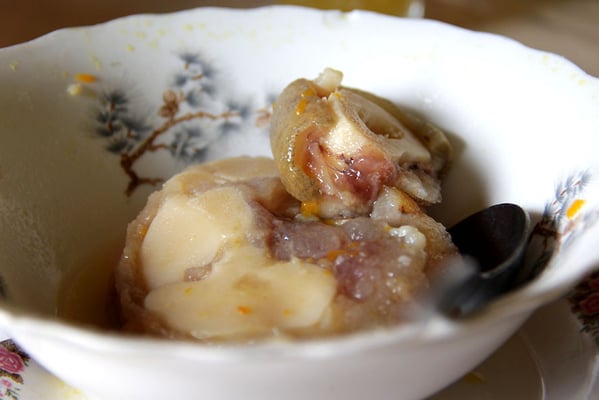 Caldo de Pata (Schweinefuss-Suppe)