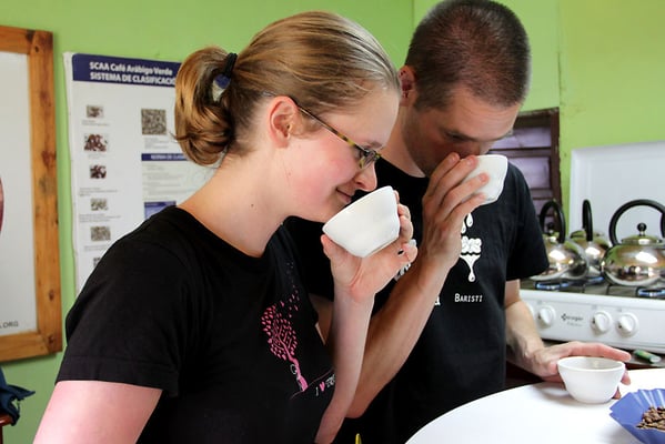 Kira und Pingo beim Cupping bei der ACRIM